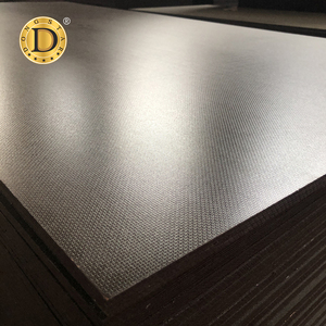 Mejor <span class=keywords><strong>Precio</strong></span>, Láminas <span class=keywords><strong>de</strong></span> Madera Contrachapada Recubiertas con Película Antideslizante <span class=keywords><strong>de</strong></span> <span class=keywords><strong>15</strong></span>-18 <span class=keywords><strong>mm</strong></span>, 1220x2440 <span class=keywords><strong>mm</strong></span>, Resistentes al Agua, para Uso en Exteriores - Product Image 1