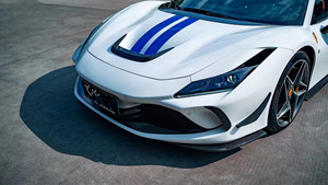 Nouveau kit carrosserie style NT pour Ferrari F8 en fibre de carbone sèche : Lame avant, jupes latérales, diffuseur arrière, spoiler et angle de carrosserie - Product Image 4