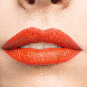 Vente en gros de rouge à lèvres liquide vegan en tube carré avec logo personnalisé, 43 couleurs, haute pigmentation, fini mat, imperméable, marque privée pour femmes - Product Image 5
