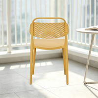 Chaise de terrasse en plastique PP empilable, colorée, bon marché, pour restaurant commercial, chaise de salle à manger en plastique