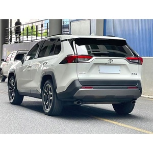 Veicolo usato Toyota RAV4 Compact SUV 5 porte benzina 5 posti per la vendita - Product Image 5