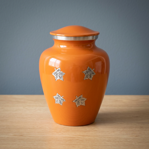 Urne funéraire en aluminium marron avec couvercle argenté, décor floral, durable, capacité de 220 pouces cubes, artisanat indien CH-559 Uttar Pradesh - Product Image 3