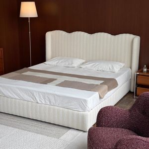 <span class=keywords><strong>Letto</strong></span> Moderno di Lusso Imbottito in Tessuto con Testiera Ondulata a Strisce Verticali, Misura Queen per <span class=keywords><strong>Camera</strong></span> <span class=keywords><strong>da</strong></span> <span class=keywords><strong>Letto</strong></span> - Product Image 3