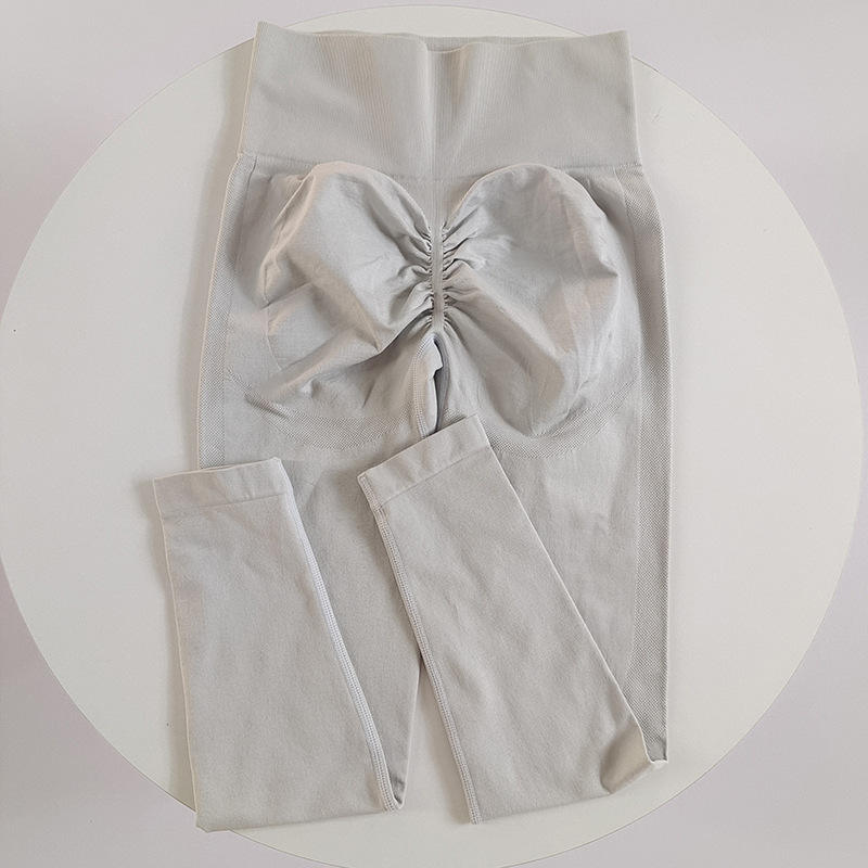 สีเขียวอ่อน