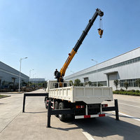 Grue montée sur camion de marque JIUBANG de 12 tonnes, flèche télescopique hydraulique, rotation à 360 degrés, hauteur de levage de 21 m, moteur, boîte de vitesses, pompe