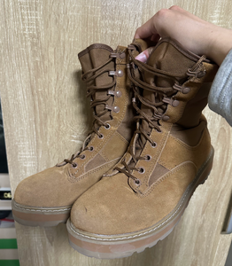 Bottes tactiques DFH01 Tan Khaki pour hommes, de haute qualité, style Martin, pour le désert, la marche, la sécurité, l'entraînement et les uniformes de cérémonie. - Product Image 5