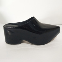 Mules fermées pour femmes, talons étranges, plateforme haute, pantoufles de plage, semelles épaisses, tongs d'été, respirantes, légères