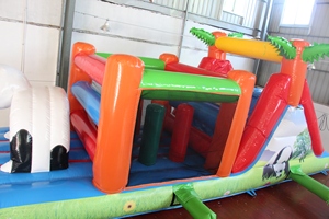 Structure gonflable Panda pour parcours d'obstacles, idéale pour les fêtes commerciales en plein air pour enfants - Product Image 6