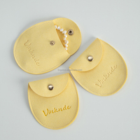 Pochette à bijoux portable en microfibre jaune gaufrée imprimée 7,8*8,5 cm, fermeture à bouton-pression, taille personnalisable, luxe, style enveloppe