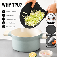 Planche à découper en polyuréthane thermoplastique demi-lune personnalisée, planche à découper en TPU pour accessoires de cuisine, vente en gros