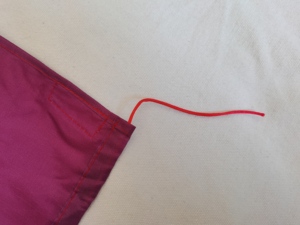 सस्ते 100% पॉलिएस्टर 3x5ft LGBTQ समलैंगिक गर्व इंद्रधनुष हुक और पाश के साथ केप शरीर झंडा - Product Image 3