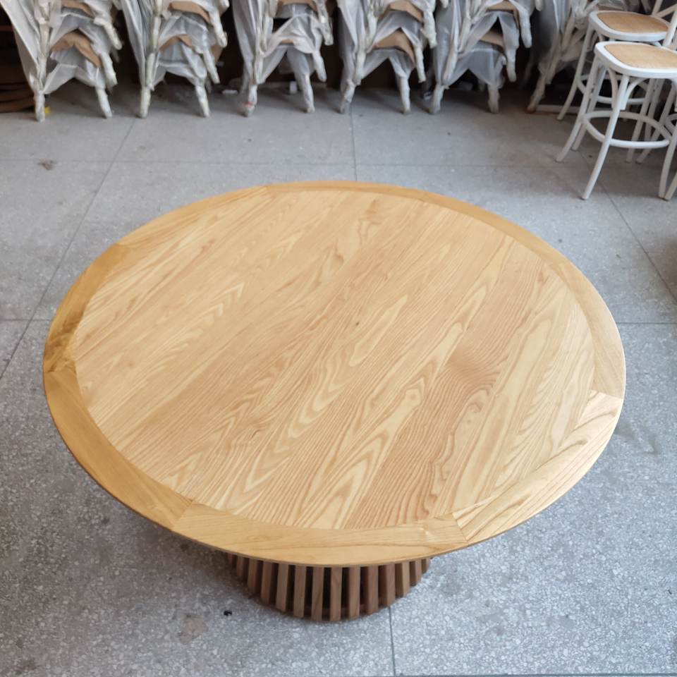 Modern Natural Color Wooden Dining Table Round Dining Table Solid Wood ...