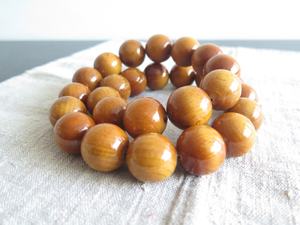 Colliers en bois conçus à partir de perles de bois naturelles, fabriqués pour un style ethnique traditionnel, décontracté et quotidien - Product Image 3