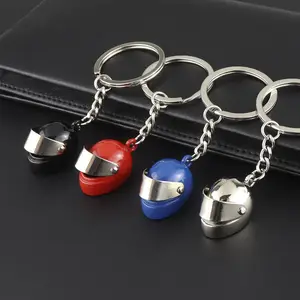 Porte-clés de casque de moto avec pendentif en métal 3D, petit cadeau créatif