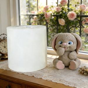 Moule en silicone 3D Lapin aux grandes oreilles couvrant la bouche, design mignon de dessin animé pour bougies, savons, résine, gypse, aromathérapie, artisanat DIY - Product Image 6