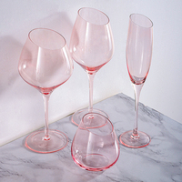 Verres à vin rose de style européen, verres à vin rouge et ensemble de verres à eau rouges, en cristal taillé biseauté