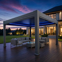 Pergola motorisée noire moderne 3x3m avec structure thermolaquée et éclairage LED pour espace de loisirs résidentiel en extérieur
