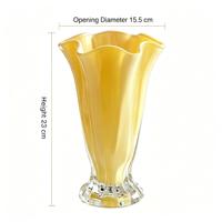 Vase en verre cannelé coloré de 23 cm de haut avec bord festonné ondulé pour la décoration de table à la maison, mariage, fleurs fraîches ou séchées, cadeau