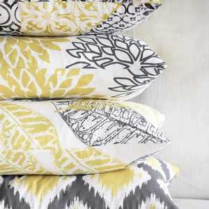 X 18 Inches New Living Short-Pile Velvet Material Decorative Throw Pillow Case <b>Cushion</b> <b>Cover</b> - Product Image 5