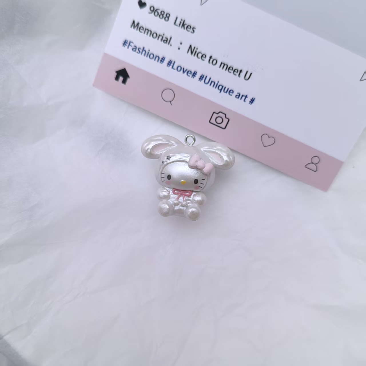 Pearlescent rabbit sheep horn nail