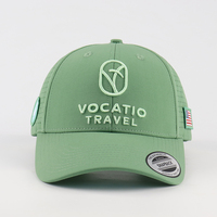 Nouveau style Casquette imperméable à 6 panneaux avec broderie en relief personnalisée, en tissu polyester, à trous découpés au laser et visière incurvée pour l'extérieur