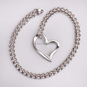 Collar con Colgante de Corazón de Acero Inoxidable Marca Ason, Joyería Dorada/Plateada para Mujer - Product Image 5