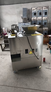 Máquina Eléctrica Comercial para Cortar y Formar Masa <span class=keywords><strong>de</strong></span> Fataya con Sistema <span class=keywords><strong>de</strong></span> Harina para la Elaboración <span class=keywords><strong>de</strong></span> Pasteles y Bocadillos <span class=keywords><strong>de</strong></span> África Central - Product Image 3