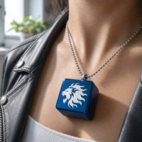 Porte-clés cube en acier inoxydable gravé au laser personnalisé avec motif loup et finition arc-en-ciel pour breloques de sac, cadeaux et objets de collection