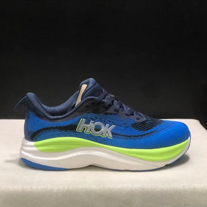 รองเท้ากีฬาดีไซน์หรูสำหรับผู้ชาย แบบสวม ระบายอากาศได้ดี ซับเหงื่อ ป้องกันกลิ่นอับ พร้อมระบบรองรับแรงกระแทก - Product Image 1