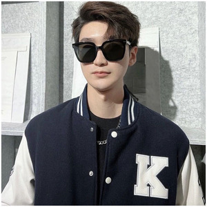 Occhiali <span class=keywords><strong>da</strong></span> <span class=keywords><strong>sole</strong></span> grandi quadrati di alta qualità alla moda occhiali <span class=keywords><strong>da</strong></span> <span class=keywords><strong>sole</strong></span> polarizzati bianco nero grigio Unisex protezione solare - Product Image 6