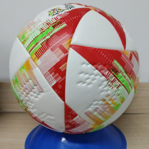 Ballon de football d'entraînement en PU durable, vente en gros directe usine, pour programmes sportifs scolaires et entraînements d'académies jeunesse, utilisation intérieure/extérieure - Product Image 3