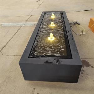 Pulver beschichteter rechteckiger Wasser tisch aus schwarzem Garten metall mit LED-Leuchten - Product Image 4