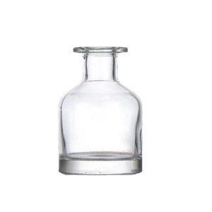 Bottiglia Diffusore in Vetro Satinato Ambrato, Nero o Grigio da 50ml, 100ml, 150ml, 200ml con Bastoncini in Vetro per Oli Essenziali - Vendita all'Ingrosso Personalizzata - Product Image 5