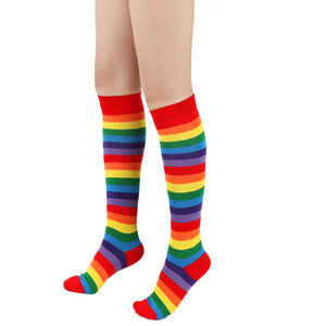 Chaussettes hautes rayées arc-en-ciel en gros, bas longs colorés pour femmes et filles, idéales pour cosplay, fêtes, carnaval et événements Pride - Product Image 2