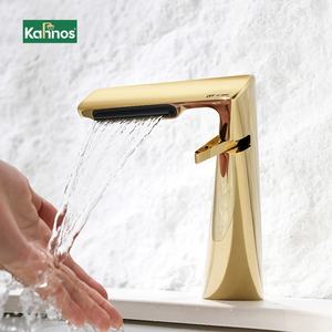 Robinet de lavabo cascade, robinet de lavabo de salle de bain moderne en laiton brossé doré, montage sur plan, simple poignée - Product Image 1