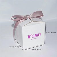 Boîtes cadeaux carrées en papier de 7 cm, petites commandes acceptées, possibilité d'impression de logo personnalisé, boîtes en carton blanches pour chocolats, pour mariage