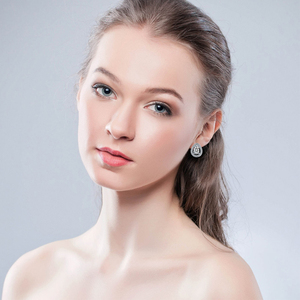 Pendientes de Plata de Ley 925 YILUN con Baño de Rodio en Forma de Lágrima con Circonita Cúbica Transparente, Joyería Elegante para Mujer - Product Image 5