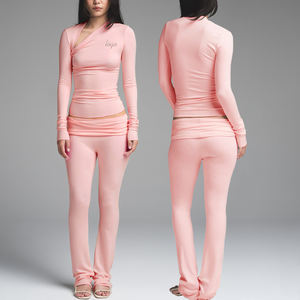 Maßgeschneidertes Damen-Set: Schlanke, asymmetrische Kurzarm-Bluse mit Falten und bestickte, ausgestellte Hose – Zweiteiliges Yoga-Set für den Alltag, Skinny Fit - Product Image 6