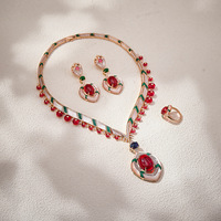 Ensemble de bijoux en forme de coquille de luxe plaqué or 18 carats, collier, boucles d'oreilles, bague, accessoires pour robe de soirée, mariage, fête pour femmes