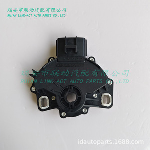 Interruptor de Rango de Transmisión Ford F8DP-7F293-AE para Reemplazo y Reparación de Autopartes - Product Image 3