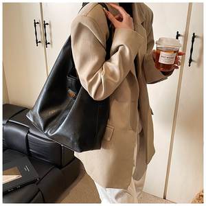 Bolso Retro de estilo universitario de gran capacidad para mujer, bolso de mano marrón con sensación holgada para mujer - Product Image 5