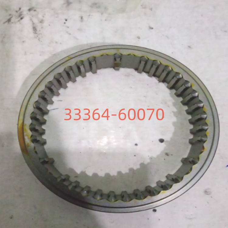 High Quality Transmission Hub Sleeve 33364-60070 for Truck