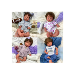 Bébé Reborn en Silicone Réaliste avec Cheveux Implantés à la Main, Peau Bronzée 18/20 pouces, Corps Entièrement en Silicone Souple, Poids Réaliste, Cadeaux de Collection - Product Image 1