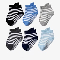 Chaussettes en tricot pour bébé nouveau-né, chaussettes en coton pour enfants, couleur unie, antidérapantes, en coton biologique, chaussons antidérapants pour enfants