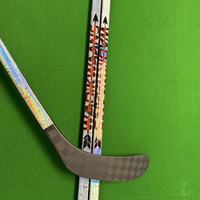 Stik Hoki Es Serat Karbon 100% Satu Bagian, Titik Tendangan Rendah, Batang Pentagonal, Desain Tanpa Sambungan untuk Pemain Junior, Senior, dan Profesional