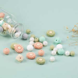 Nouvelles perles en silicone souple de qualité alimentaire sans BPA, motif floral, pour sucettes, perles à mâcher en silicone pour bébé, vente en gros - Product Image 3