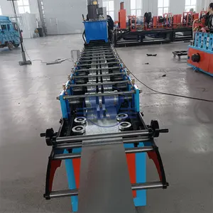 Máquina para fazer portas de metal roll-up, popularmente popular, máquina formadora de rolos para portas e persianas, 2024
