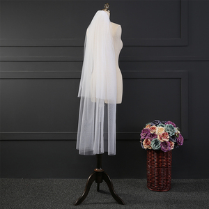 Veli da sposa in morbido tulle con bordo tagliato bianco avorio, veli da sposa a due strati con pettine - Product Image 3