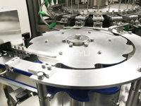 Ligne de production commerciale à grande échelle de machines de remplissage d'eau, matériaux et structure de qualité sanitaire, forte flexibilité