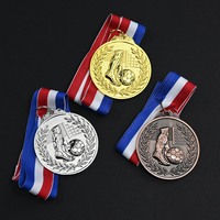 Pas Cher Conception Personnalisée Chine Athlétisme Coureur De Sport Gagnants De Football Médailles Et Rubans Médaille De Sport Vierge